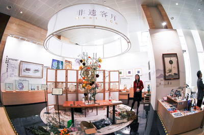 这里HOLD住了4300多名中外记者！探秘第二届进博会新闻中心与展览服务